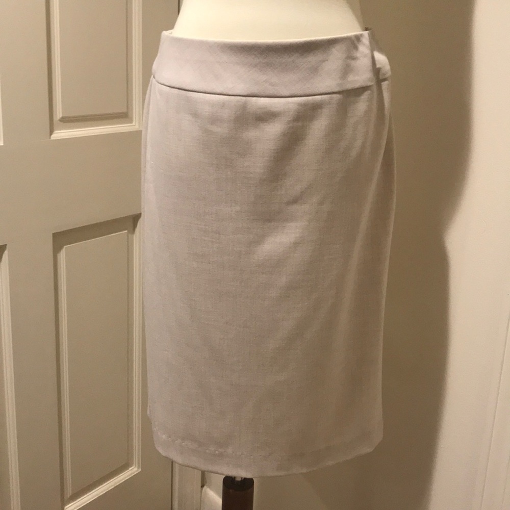 Like new pencil office skirt, beige, size 8 - nice